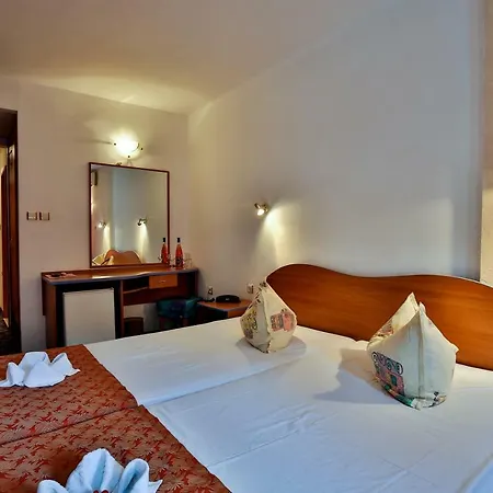 Hotel Kamchia Park 3*