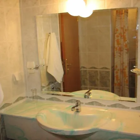 Готель Kamchia Park 3*